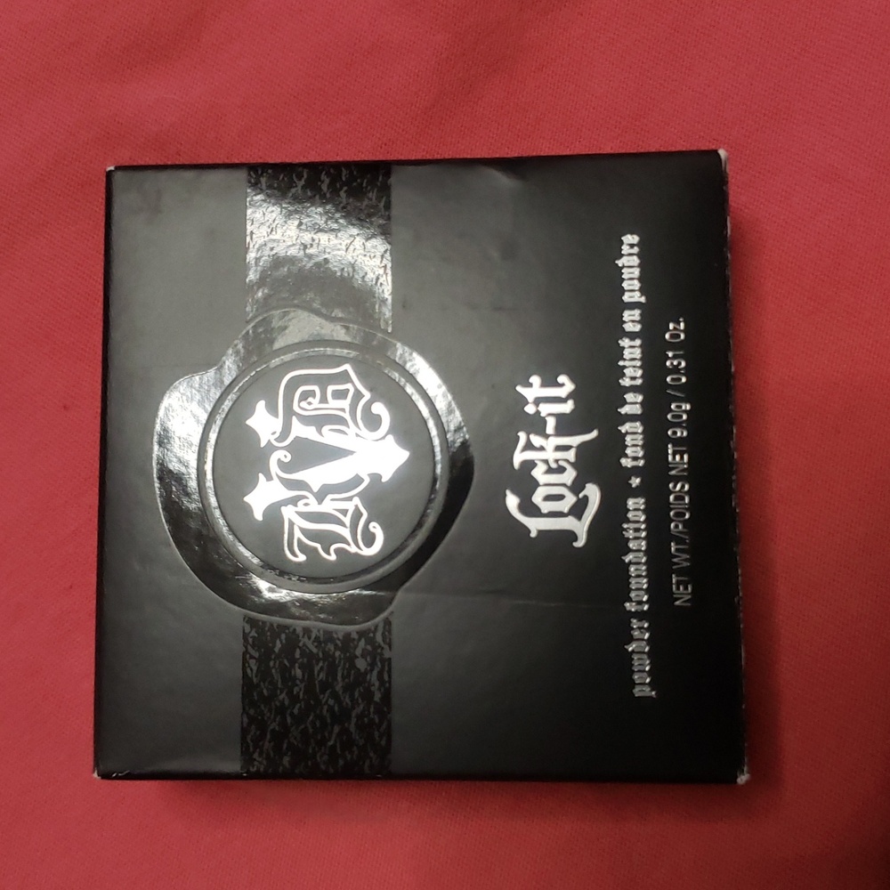 KVD Lock-It Powder Foundation - Black